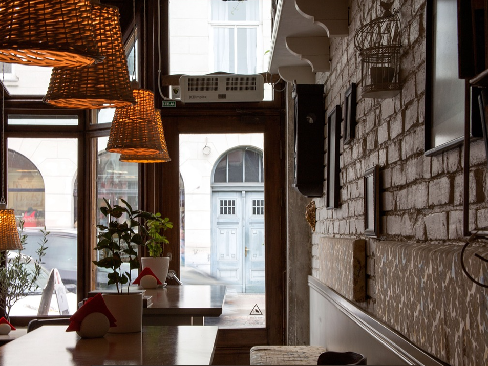 ECONOMIA DE ÁGUA: ESTRATÉGIAS PARA EMPRESÁRIOS ECONOMIZAREM ÁGUA NOS RESTAURANTES NA CIDADE DE SÃO PAULO