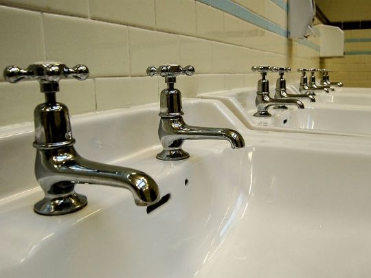 ECONOMIA DE ÁGUA: REDUÇÃO DE GASTOS NA FATURA DE ÁGUA PARA EMPRESÁRIOS