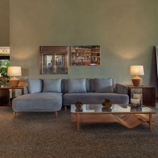 sofas e mesas de centro e lateral