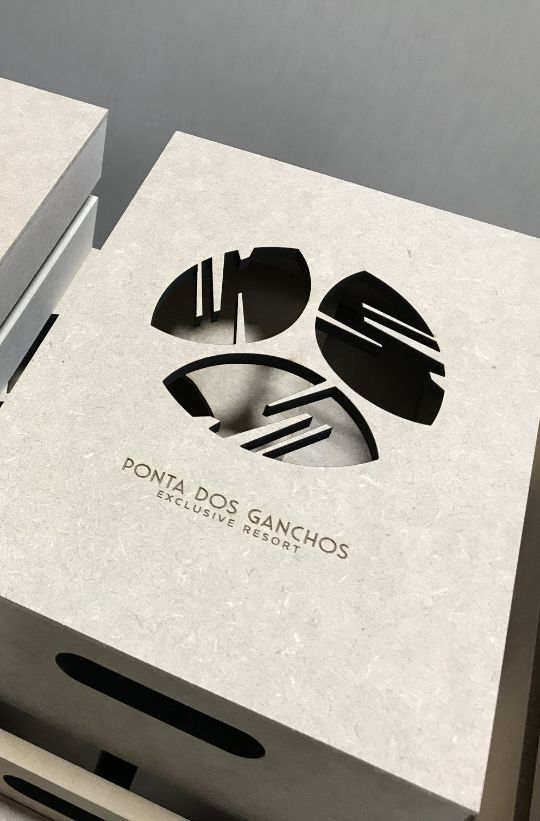 CAIXA MDF BRANCA FLOCADA ALTO PADRÃO