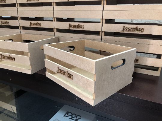 caixa mdf caixote para bebidas ou kit corporativo