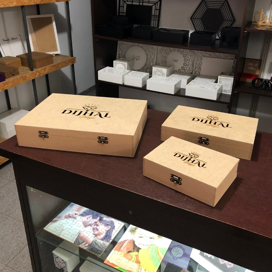 CAIXA MDF CRUA COM LOGO DIJHAL MODELOS