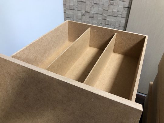 caixa mdf divisão interna