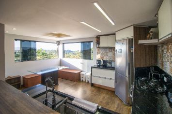 cozinha guewst house na praia do rosa hostel e pousada