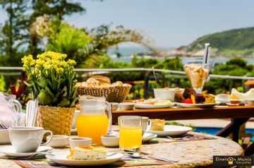 café da manhã no village praia do rosa