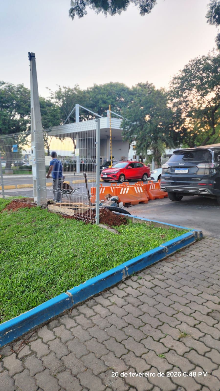 Obras iniciada primeiro carregador veicular