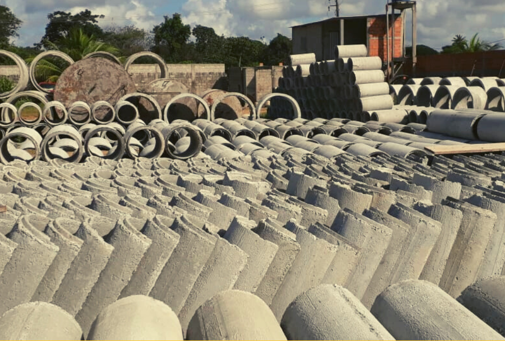 Durabilidade e resistência, sendo ideais para aplicações diversas, desde obras residenciais até projetos industriais. Manilha: Solidez e Versatilidade para o Seu Sistema de Drenagem Anéis de Concreto: A Estrutura que Reforça a Eficiência Caixa de Passagem: Organização e Facilidade de Acesso Grelha: Eficiência na Drenagem e Estética na Superfície. JWS Construções Fábrica de Pré-moldados e Lajes
