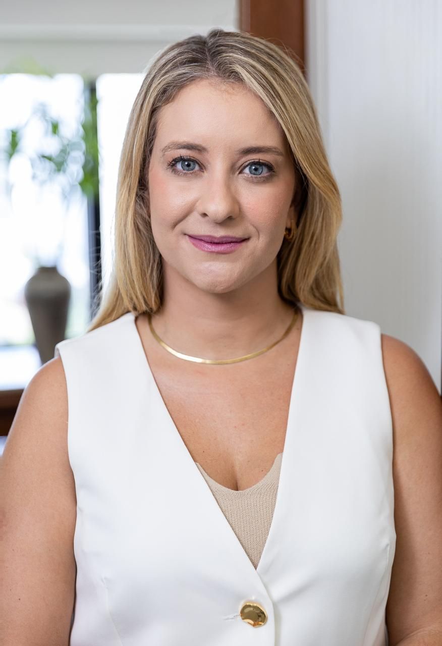 Dra. Luciana Câmara