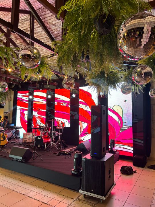 locação de equipamentos para eventos híbridos