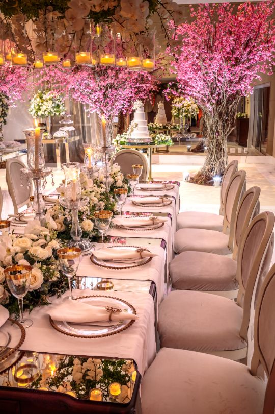 Locação de equipamentos, cenografia e mobiliário para festas e cerimônias de casamento. Rio de Janeiro - Brasil.