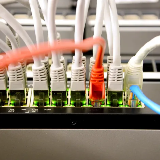 RedeSEC Distribuidora - Camada - Infraestrutura e TI 