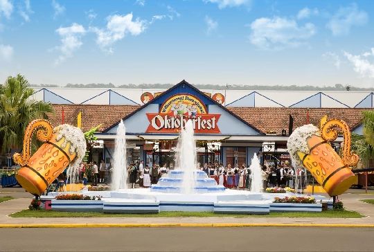 FESTA ALEMÃ OKTOBERFEST / SANTA CRUZ DO SUL / RIO GRANDE DO SUL