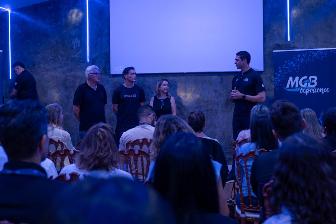 Gustavo Borges e palestrantes durante o MGB Experience